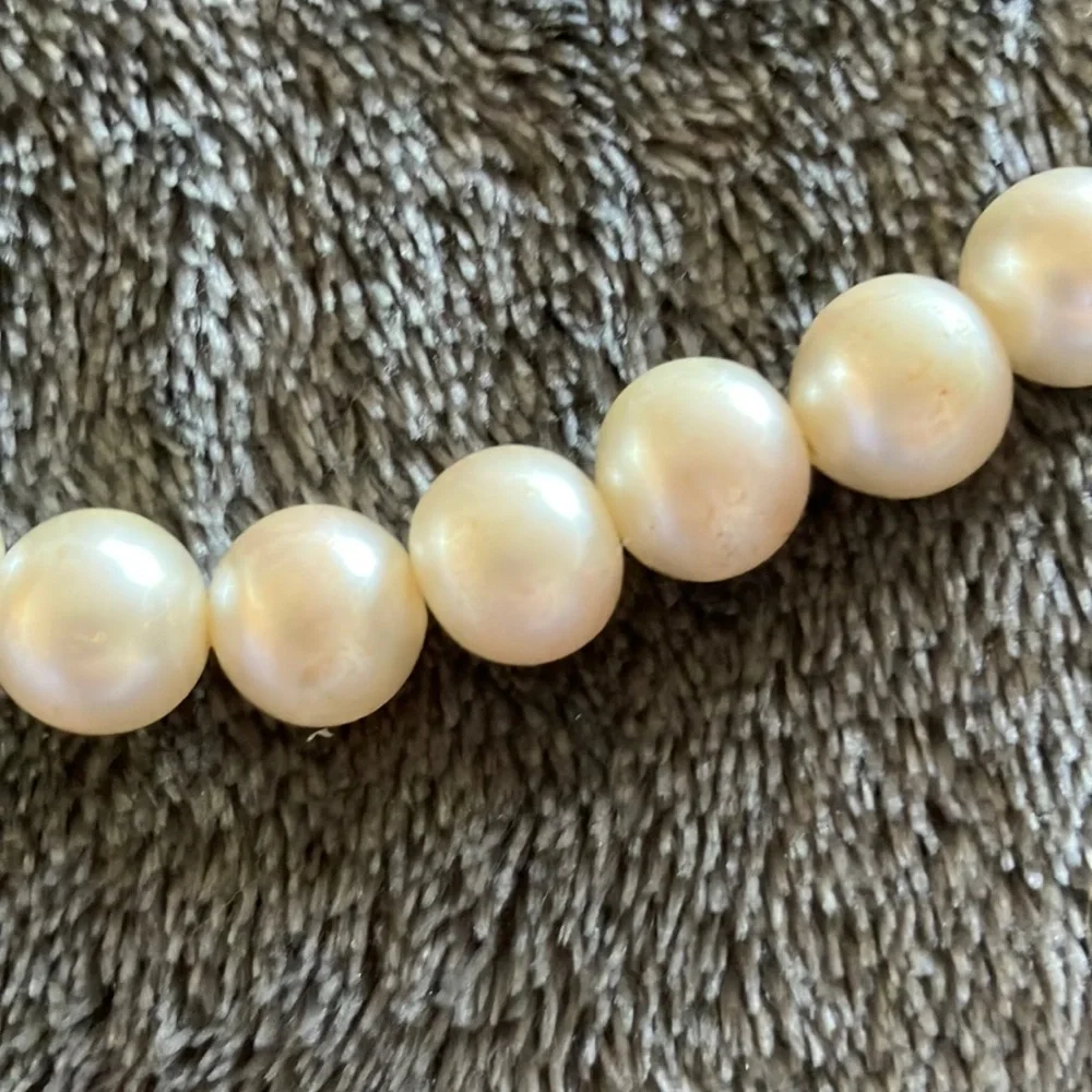 Vintage  Cream Pearl‎ Necklace